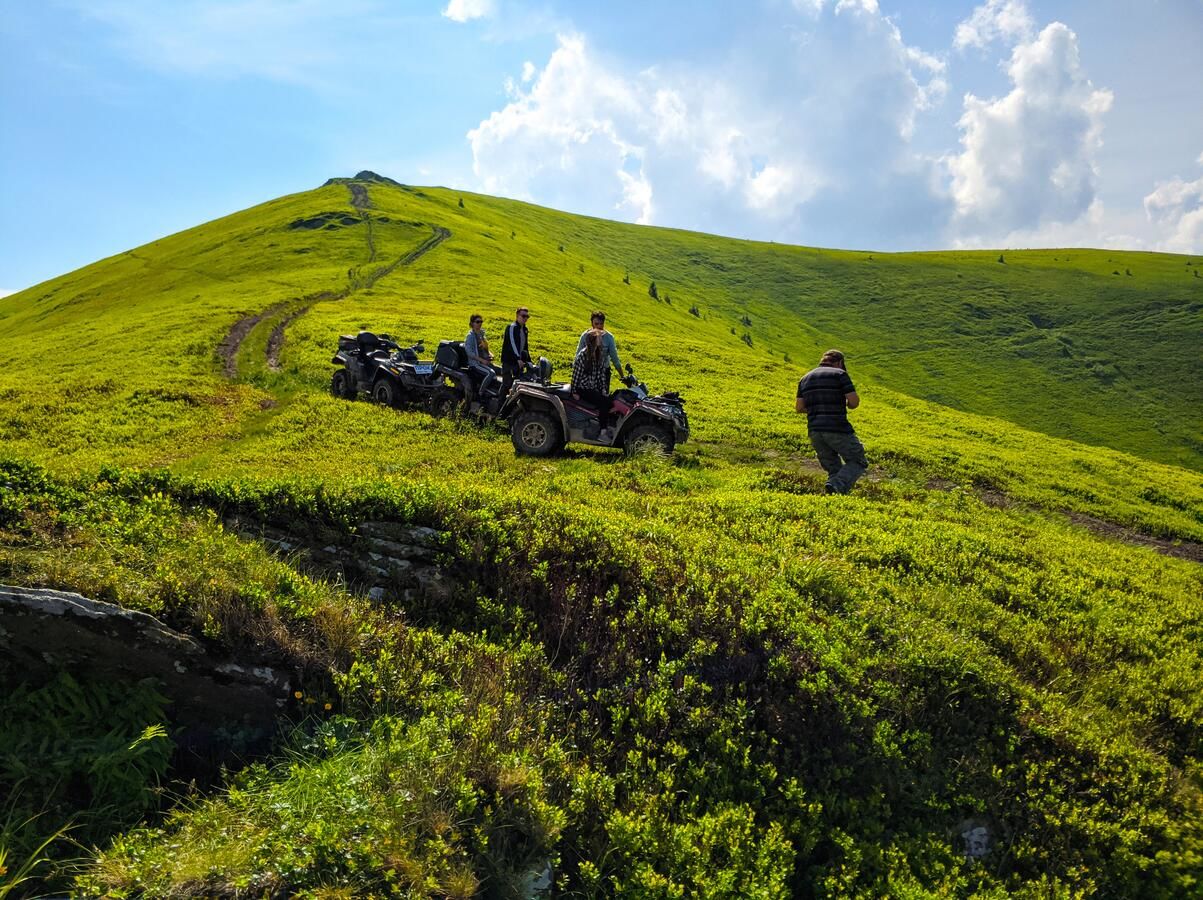 Лоджи Zatishok Bilya Richky Пилипец-5